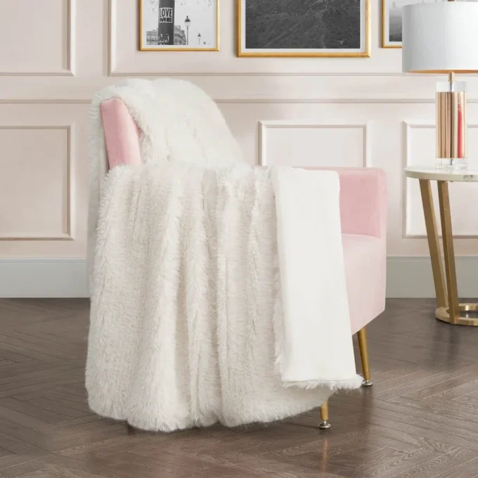 Eyelash Faux Fur Blankets