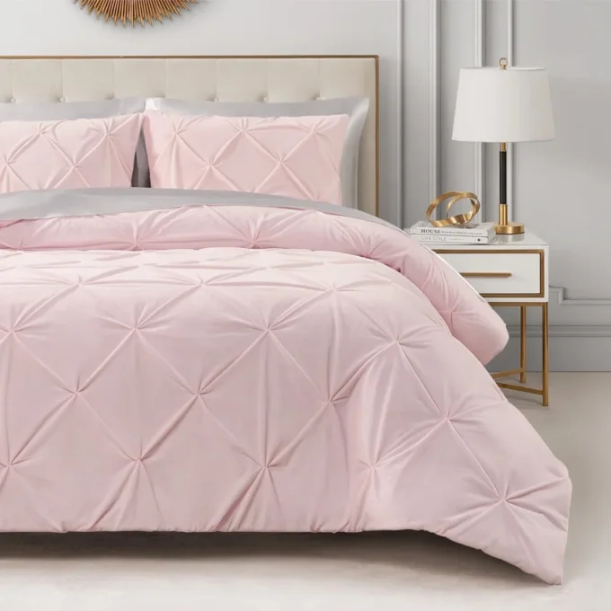 Kiss Pleat Micromink Comforter Set