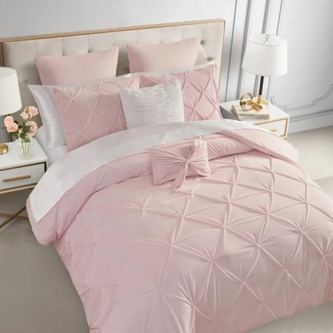 Kiss Pleat Micromink Comforter Set with Decorative Pillows Kiss Pleat Micromink Comforter Set with Decorative Pillows