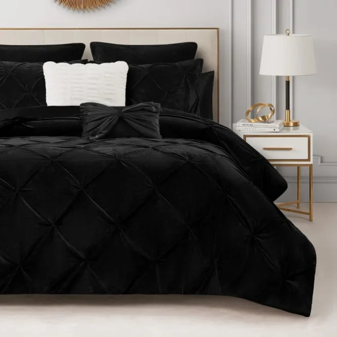 Kiss Pleat Micromink Comforter Set with Decorative Pillows Kiss Pleat Micromink Comforter Set with Decorative Pillows