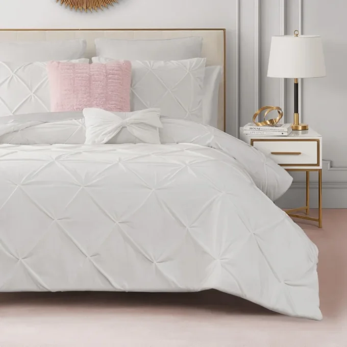 Kiss Pleat Micromink Comforter Set with Decorative Pillows Kiss Pleat Micromink Comforter Set with Decorative Pillows