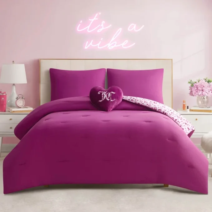 Plush Reversible Leopard Hearts Comforter Set