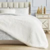 Shaggy Faux Fur Plush Blanket Shaggy Faux Fur Plush Blanket