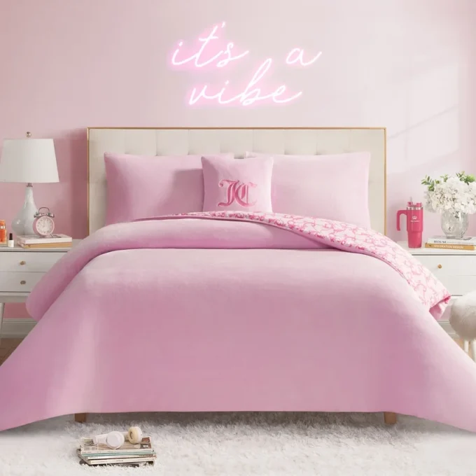 Solid Plush Reversible Cheetah Bows Comforter Set