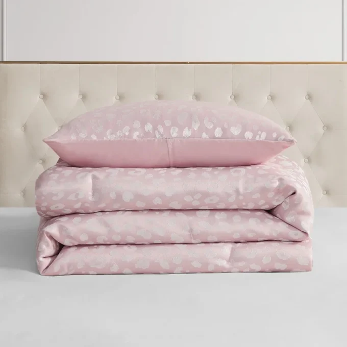 Sparkle Cheetah Jaquard Comforter Set